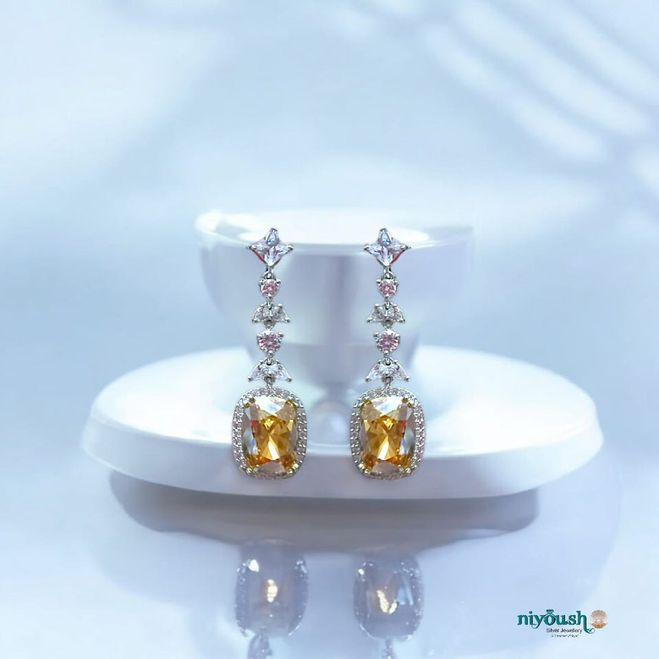 Lilibet Artificial Earrings