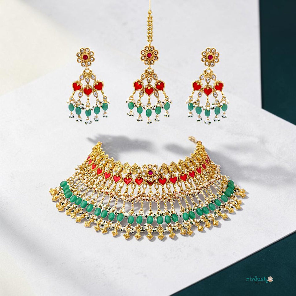 Dilnasheen Kundan Heirloom Set