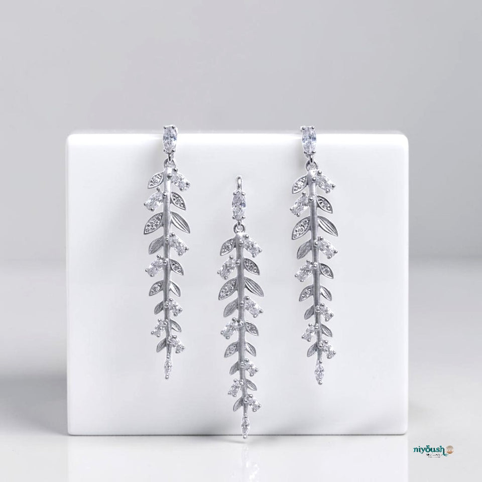 Elara 925 Silver pendant set
