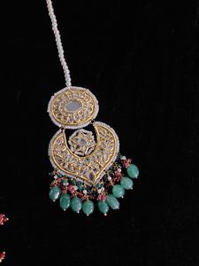 Rani Tikka and Earrings Set