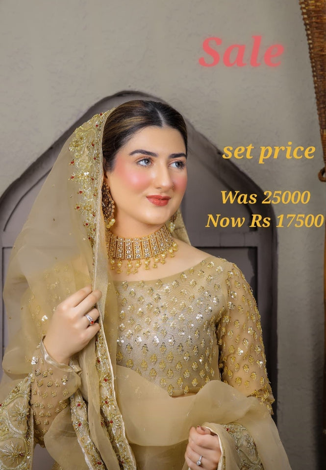 Nishaani Artificial Set