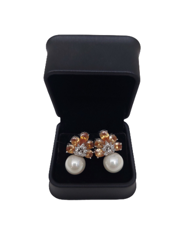 Glimmer Pearl Studs