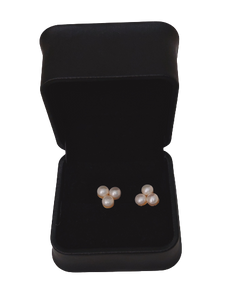 Ms Minimalist Pearl Studs