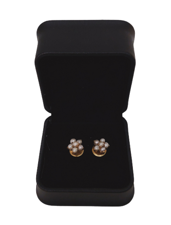 Thumbelina's Studs